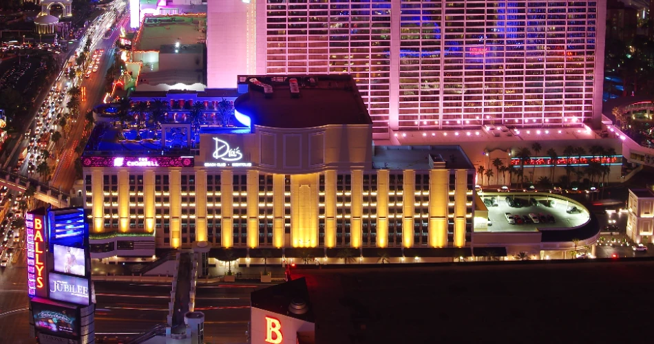 10 Best Las Vegas Nightlife Spots: Clubs, Lounges & Bars You Can’t Miss